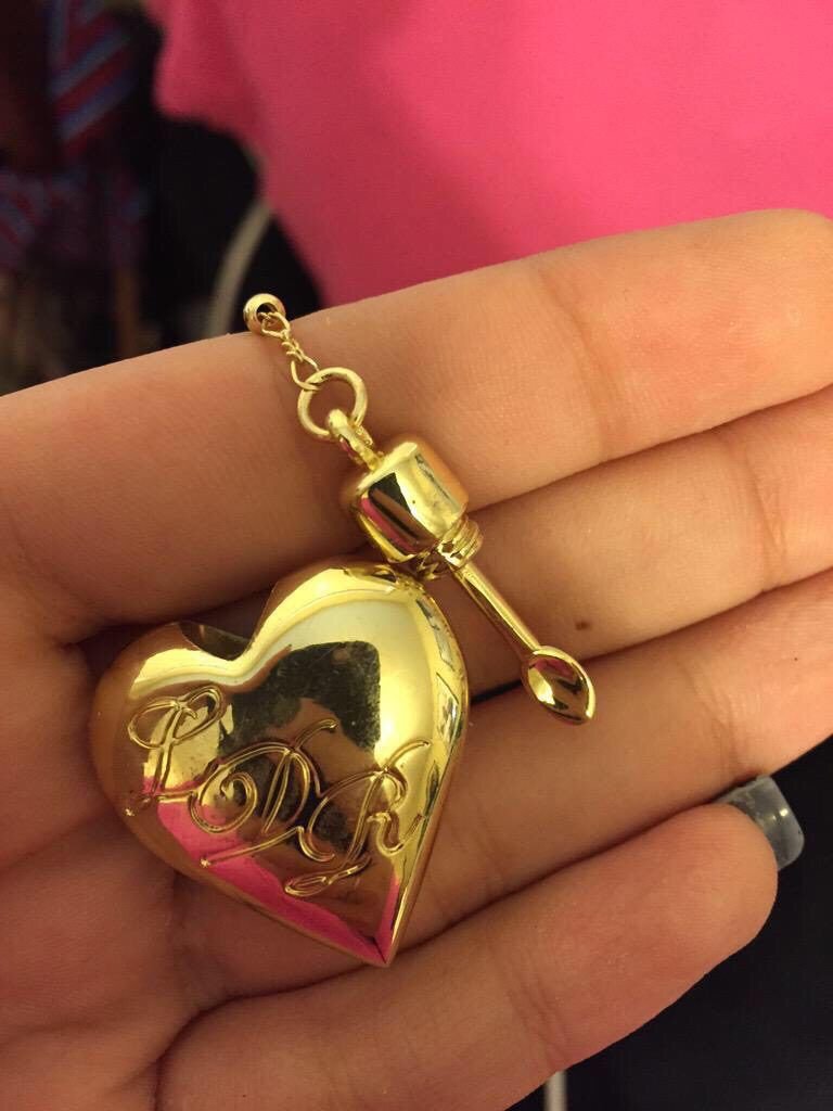 LDR Coke Spoon Necklace Trendy jewelry, Cute jewelry, Pretty jewellery