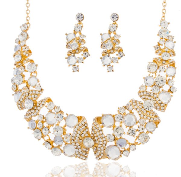 Goldtone With Clear Stones 15-18 Inch Adjustable Length Butterfly Style Choker Necklace And Matching Earrings Jewelry Set