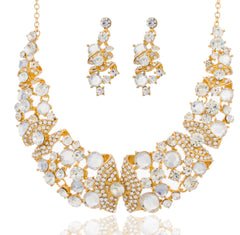 Goldtone With Clear Stones 15-18 Inch Adjustable Length Butterfly Style Choker Necklace And Matching Earrings Jewelry Set
